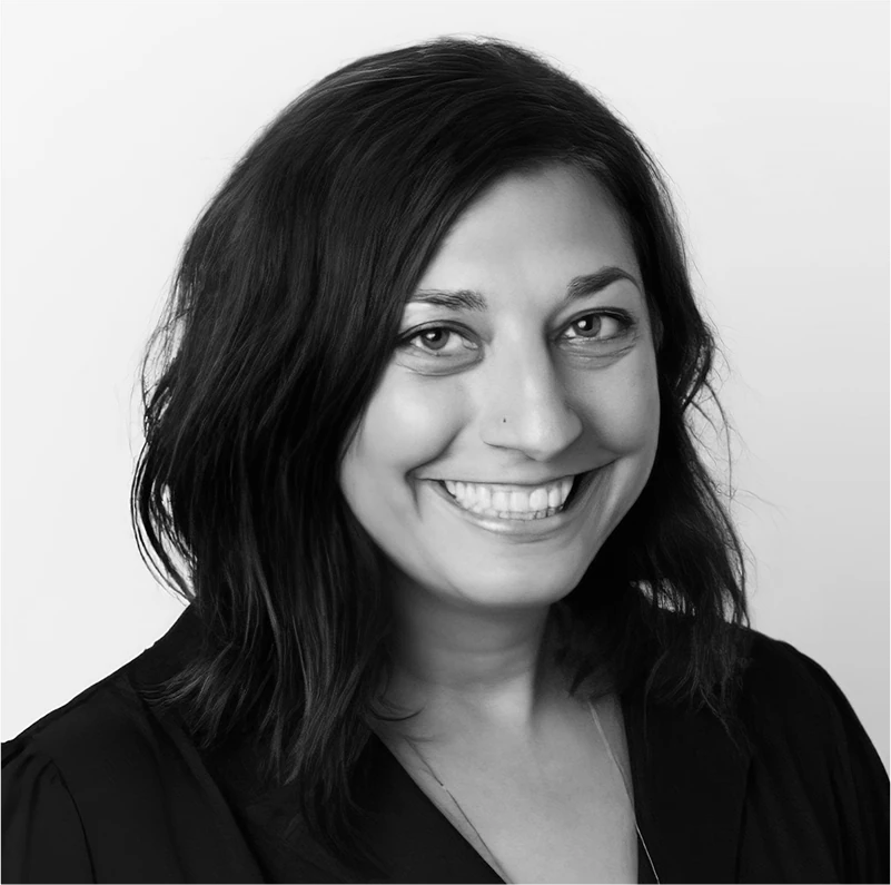 Portrait Photo of Annelle Stotz